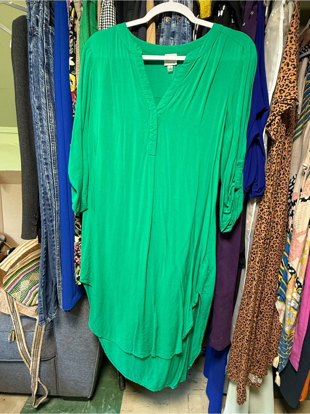 Cupio Emerald Green V-Neck Tunic with Roll-Tab Sleeves
